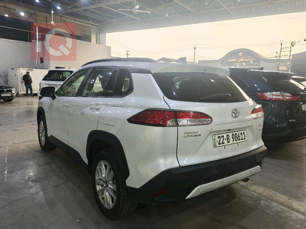 تۆیۆتا کۆرۆلا کرۆس